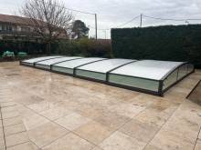 Notre zone d'activité pour ce service Entreprise spécialisée dans la réalisation de travaux de rénovation générale pour construire une terrasse autour de la piscine avec matériaux antidérapants et résistants